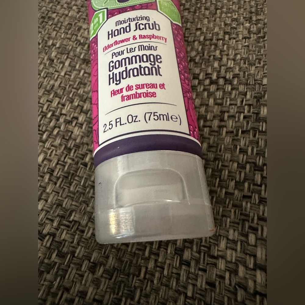 Human+Kind Moisturizing Hand Scrub - Picture 2 of 3